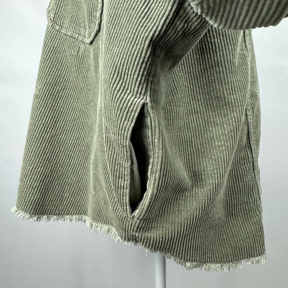 Zara oversized corduroy shacket in olive green side pockets frayed hem Size XL - Picture 6 of 13
